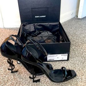 YSL Saint Lauren Opyum Heels in Black